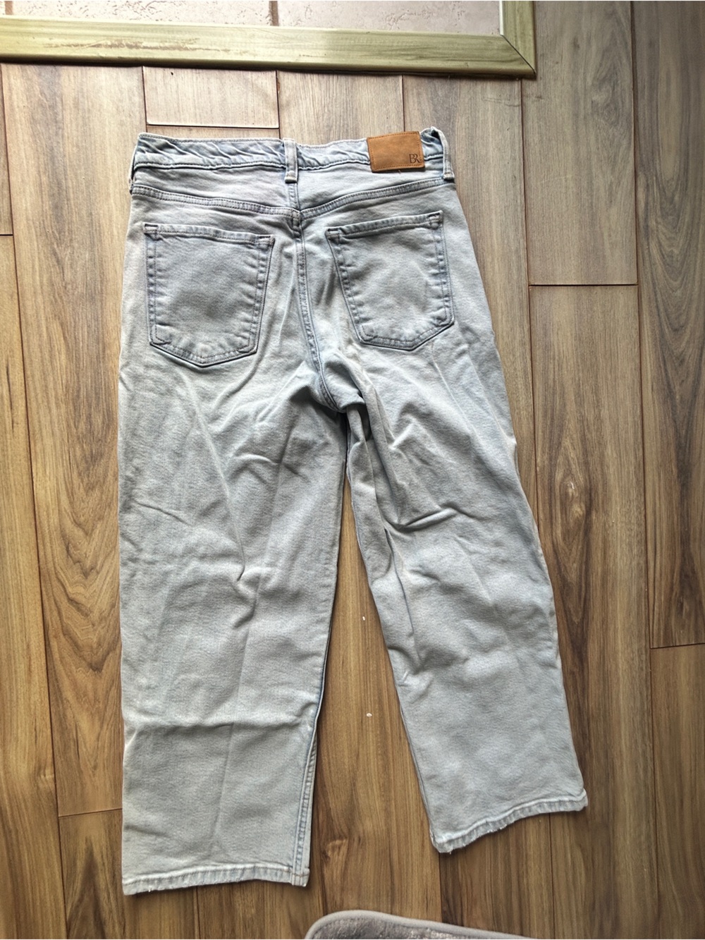Banana Republic Women’s Premium Denim Light Gray Bootcut Jeans - Picture 5 of 7